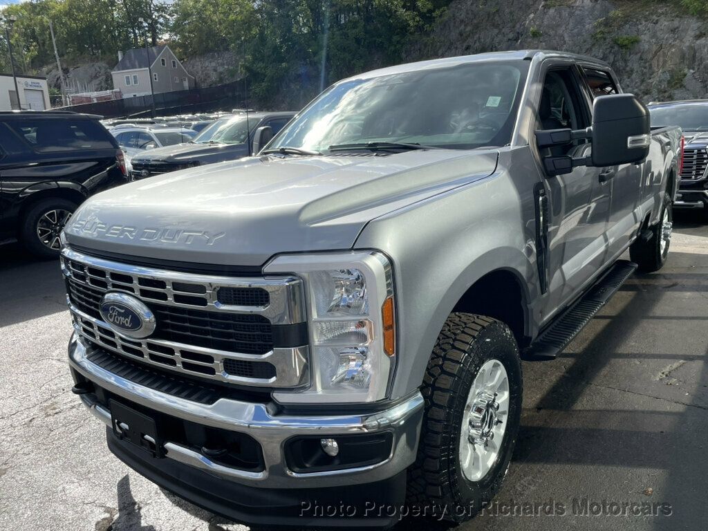 2024 Ford Super Duty F-250 SRW XLT 4WD Crew Cab 8' Box - 23068785 - 3