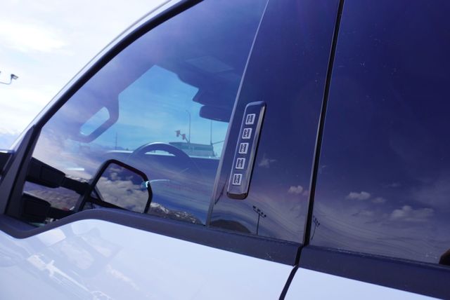 2024 Ford SUPER DUTY F-350 LARIAT - 23005851 - 22