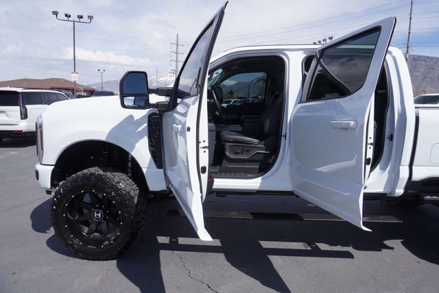 2024 Ford SUPER DUTY F-350 LARIAT - 23005851 - 26