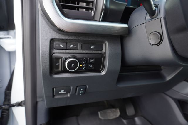 2024 Ford SUPER DUTY F-350 LARIAT - 23005851 - 32