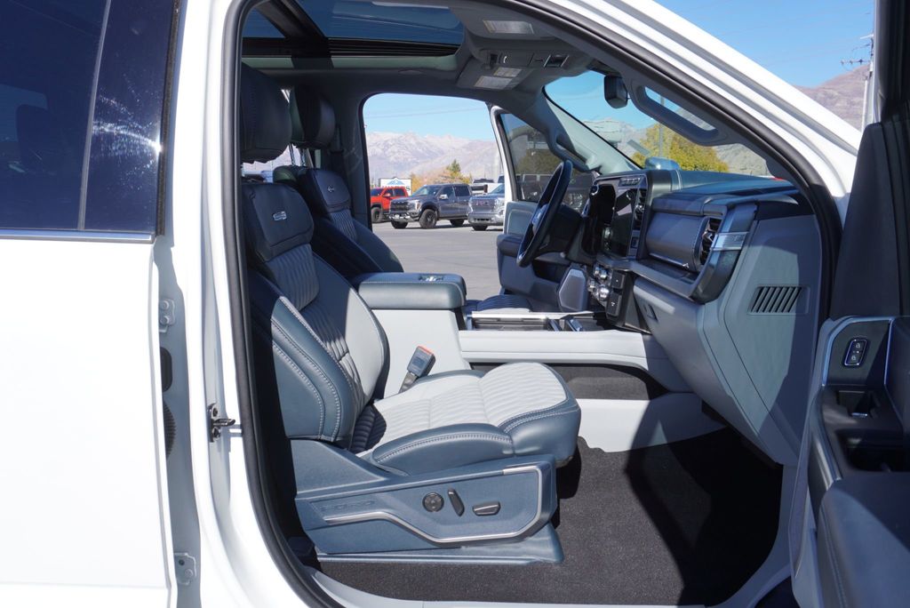 2024 Ford SUPER DUTY F-350 LIMITED - 22935837 - 27