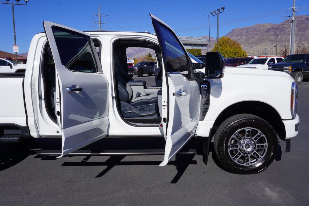 2024 Ford SUPER DUTY F-350 LIMITED - 22935837 - 29