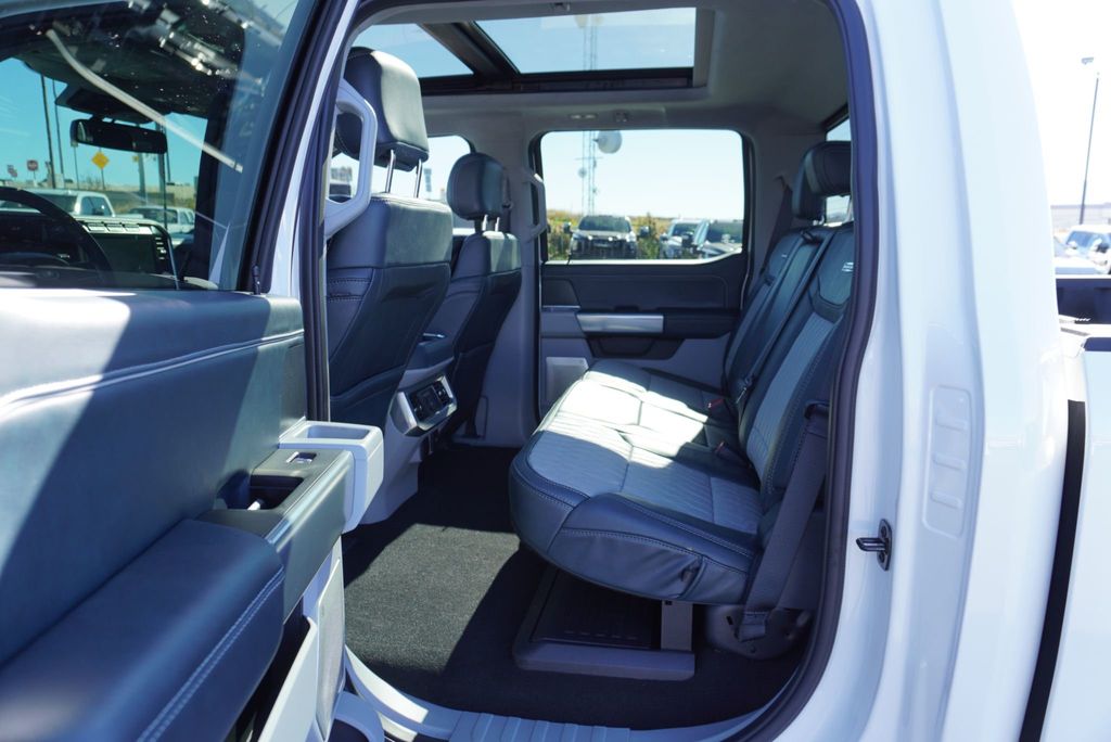 2024 Ford SUPER DUTY F-350 LIMITED - 22942046 - 24