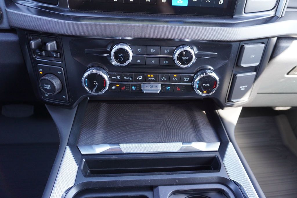2024 Ford F-350 Platinum photo 44