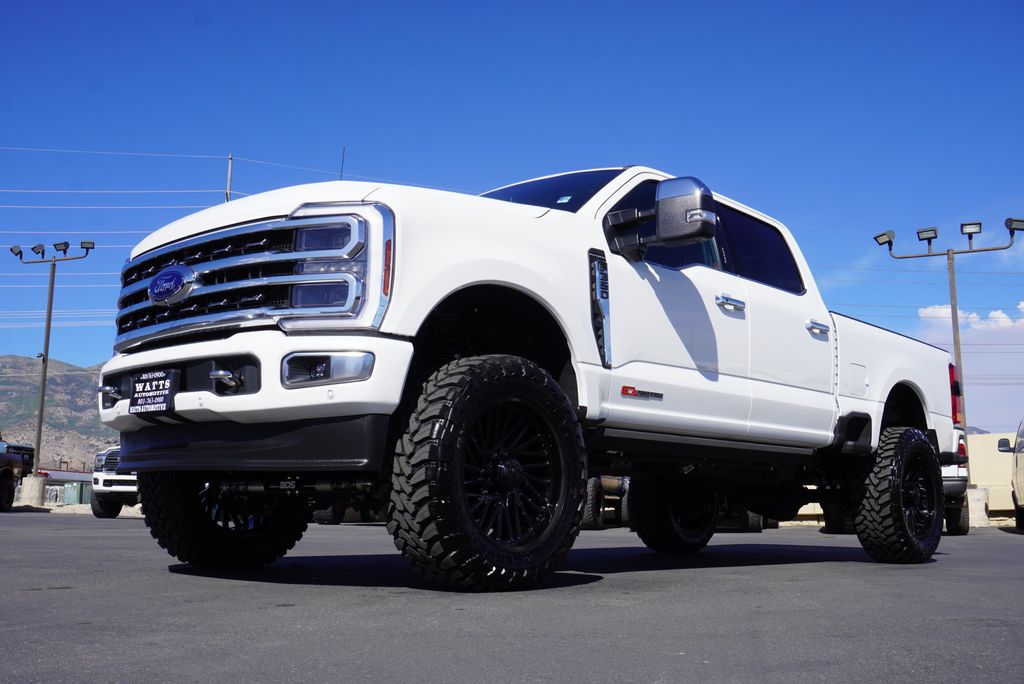 2024 Ford F-350 Platinum photo 5