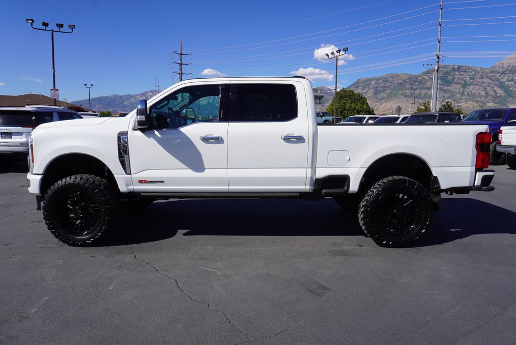2024 Ford F-350 Platinum photo 6