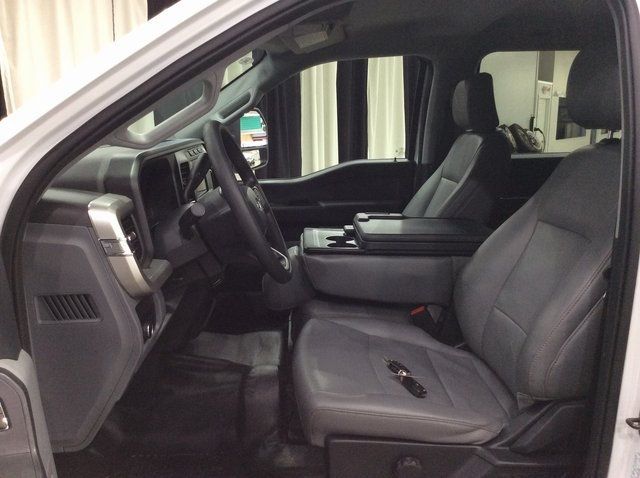 2024 Ford Super Duty F-350 DRW XL 4WD Crew Cab 8' Box - 22965705 - 12