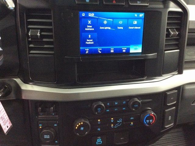 2024 Ford Super Duty F-350 DRW XL 4WD Crew Cab 8' Box - 22965705 - 17