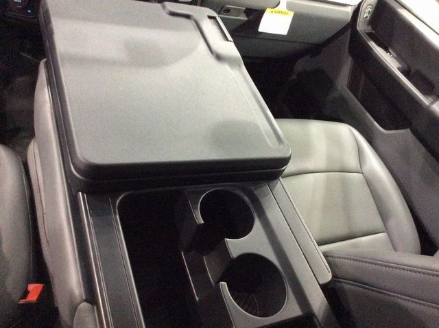 2024 Ford Super Duty F-350 DRW XL 4WD Crew Cab 8' Box - 22965705 - 21