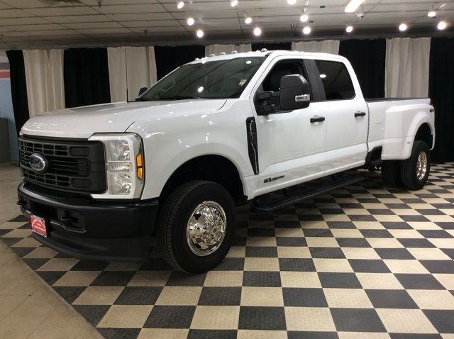 2024 Ford Super Duty F-350 DRW XL 4WD Crew Cab 8' Box - 22965705 - 2