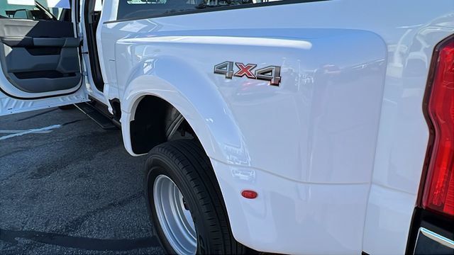 2024 Ford Super Duty F-350 DRW XLT 4WD Crew Cab 8' Box - 22980851 - 17