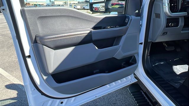 2024 Ford Super Duty F-350 DRW XLT 4WD Crew Cab 8' Box - 22980851 - 18