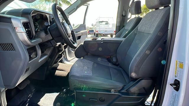 2024 Ford Super Duty F-350 DRW XLT 4WD Crew Cab 8' Box - 22980851 - 20