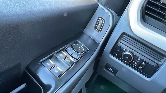 2024 Ford Super Duty F-350 DRW XLT 4WD Crew Cab 8' Box - 22980851 - 32