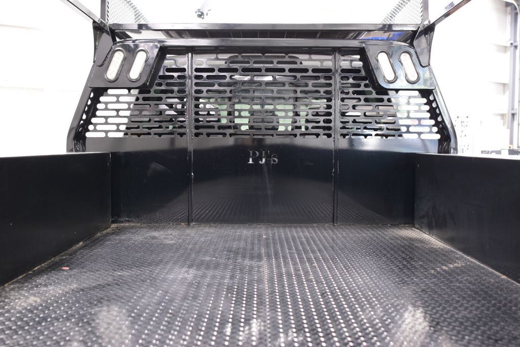 2024 Ford Super Duty F-350 DRW Cab-Chassis F350 CREW * POWERSTROKE * PJ'S CONCRETE BODY * LIKE NEW! - 23029382 - 14