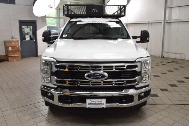 2024 Ford Super Duty F-350 DRW Cab-Chassis F350 CREW * POWERSTROKE * PJ'S CONCRETE BODY * LIKE NEW! - 23029382 - 1