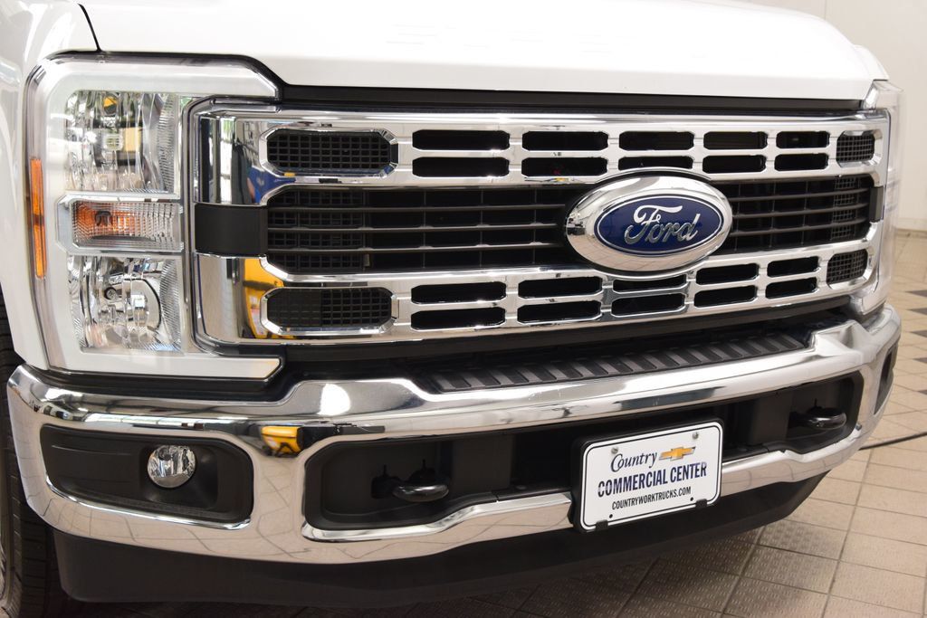 2024 Ford Super Duty F-350 DRW Cab-Chassis F350 CREW * POWERSTROKE * PJ'S CONCRETE BODY * LIKE NEW! - 23029382 - 6