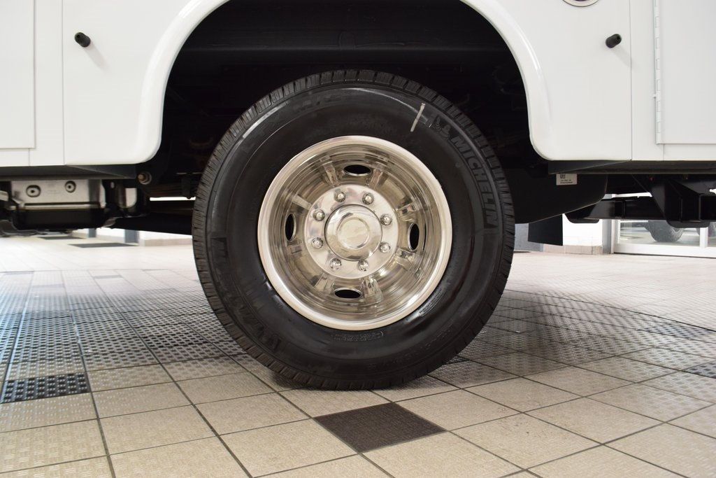 2024 Ford F-350 XL photo 12