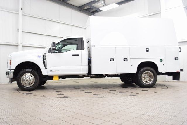 2024 Ford F-350 XL photo 4