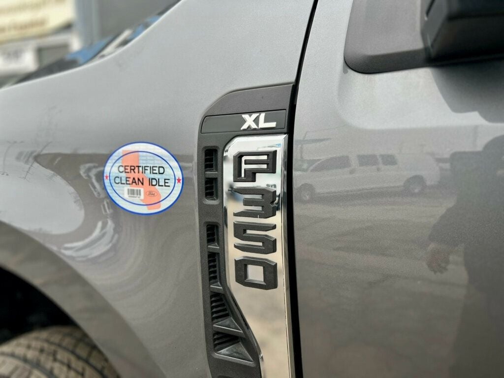 2024 Ford Super Duty F-350 DRW Cab-Chassis SUPER DUTY - 22989970 - 9