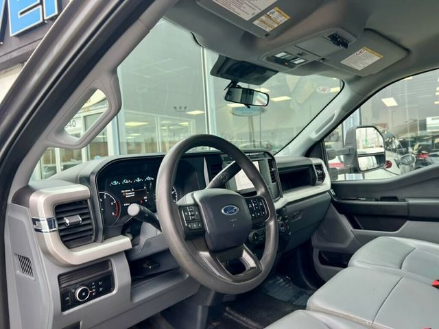 2024 Ford Super Duty F-350 DRW Cab-Chassis SUPER DUTY - 22989970 - 13