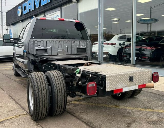 2024 Ford Super Duty F-350 DRW Cab-Chassis SUPER DUTY - 22989970 - 2