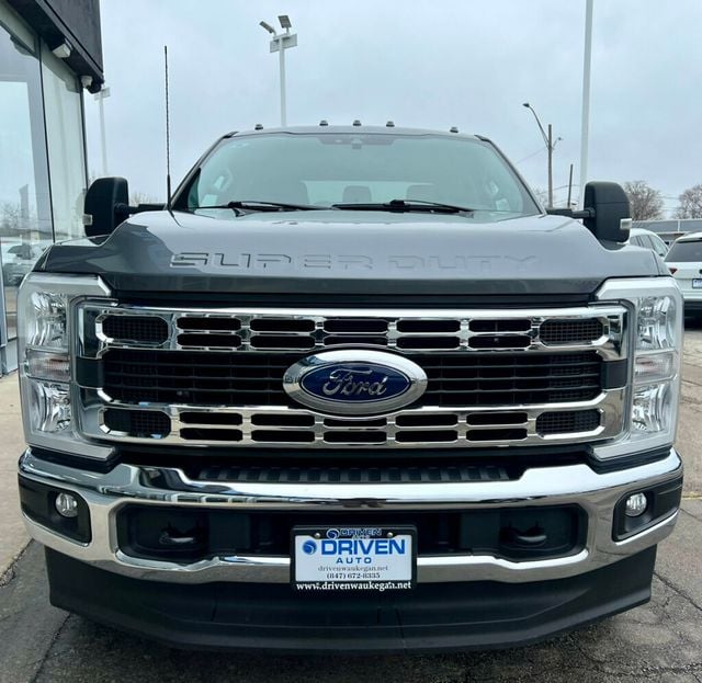 2024 Ford Super Duty F-350 DRW Cab-Chassis SUPER DUTY - 22989970 - 35