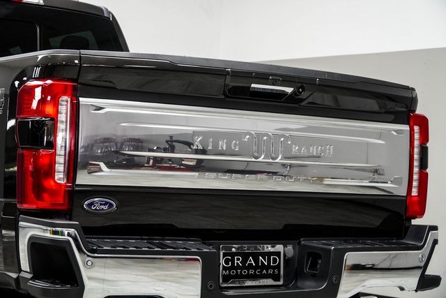 2024 Ford Super Duty F-350 SRW King Ranch - 22952746 - 14