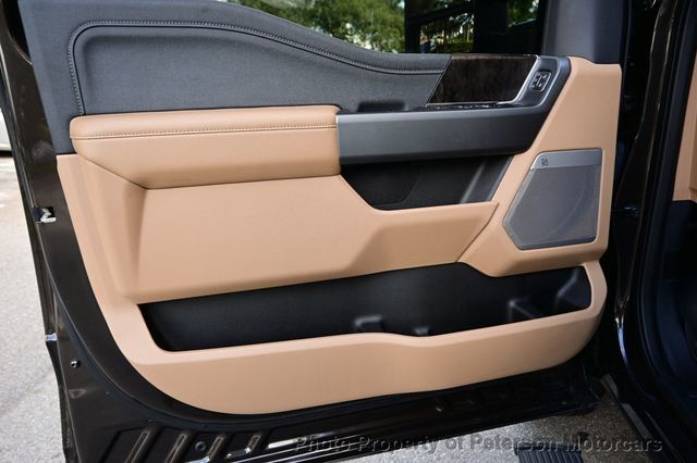 2024 Ford Super Duty F-350 SRW LARIAT 4WD Crew Cab 6.75' Box - 22934271 - 25