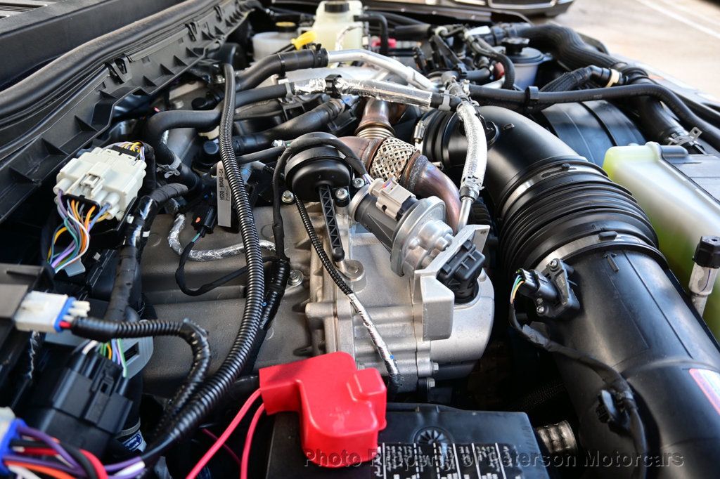 2024 Ford Super Duty F-350 SRW LARIAT 4WD Crew Cab 6.75' Box - 22934271 - 70