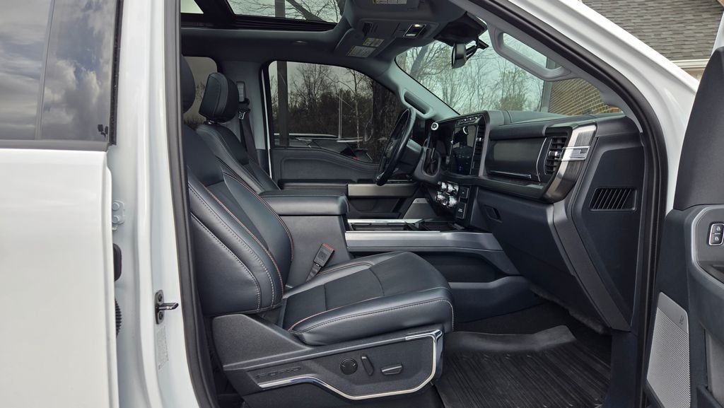 2024 Ford Super Duty F-350 SRW Lariat Ultimate Sport FX4 Lifted - 22997523 - 26