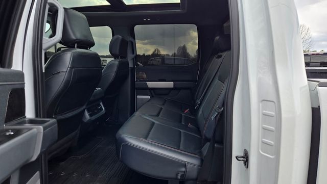 2024 Ford Super Duty F-350 SRW Lariat Ultimate Sport FX4 Lifted - 22997523 - 29