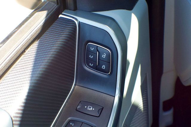 2024 Ford Super Duty F-350 SRW Local Trade/Limited/Heated&Cooled Massaging Seats/Pano Roof/NAV - 23012906 - 42