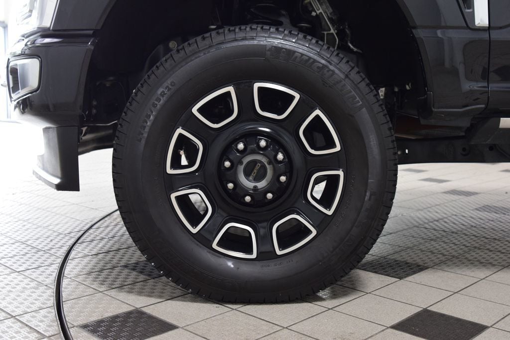 2024 Ford Super Duty F-350 SRW Platinum FX4 - 23081669 - 25