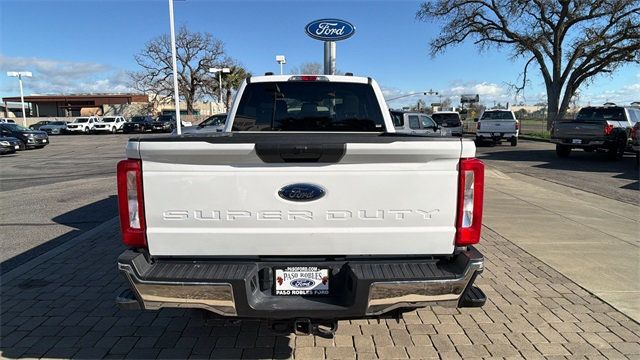 2024 Ford Super Duty F-350 SRW XLT - 22967694 - 3