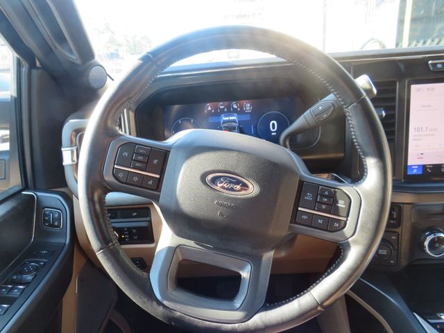 2024 Ford Super Duty F-450 DRW LARIAT 4WD Crew Cab 8' Box - 22917161 - 10