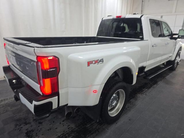 2024 Ford Super Duty F-450 DRW Platinum 4WD Crew Cab 8' Box - 23086028 - 3