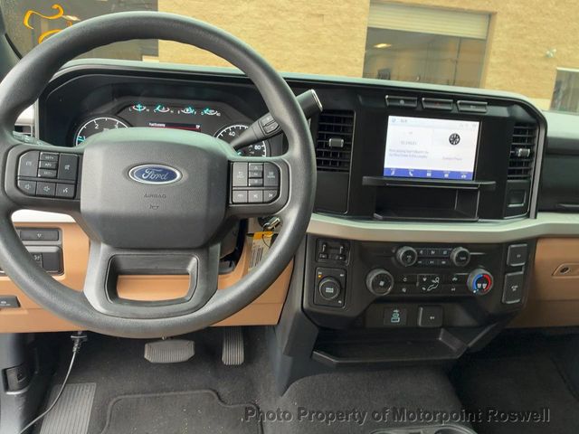 2024 Ford Super Duty F-450 DRW XLT 4WD Crew Cab 8' Box - 22967514 - 3