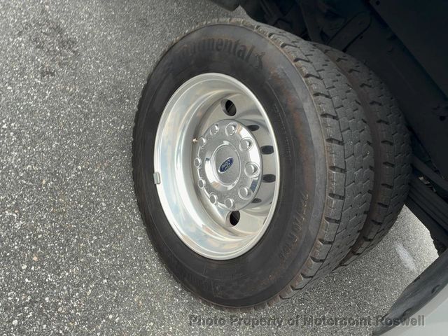 2024 Ford Super Duty F-450 DRW XLT 4WD Crew Cab 8' Box - 22967514 - 5
