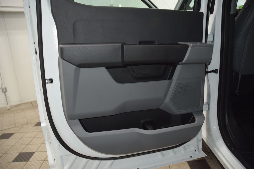 2024 Ford Super Duty F-450 DRW Cab-Chassis F450 CREW 4X4 * POWERSTROKE * 12' DUMP W/ REMOVABLE SIDES - 23008241 - 30