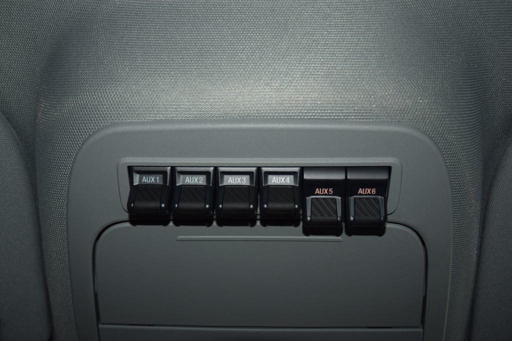 2024 Ford Super Duty F-450 DRW Cab-Chassis F450 CREW 4X4 * POWERSTROKE * 12' DUMP W/ REMOVABLE SIDES - 23008241 - 34