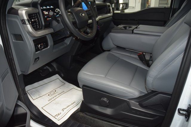 2024 Ford Super Duty F-450 DRW Cab-Chassis F450 CREW 4X4 * POWERSTROKE * NEW 12' LANDSCAPE DUMP - 22965678 - 30