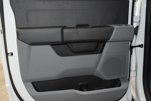 2024 Ford Super Duty F-450 DRW Cab-Chassis F450 CREW 4X4 * POWERSTROKE * NEW 12' LANDSCAPE DUMP - 22965678 - 34