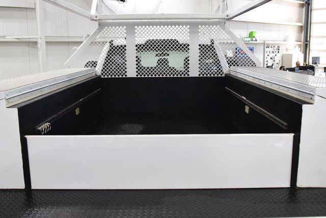 2024 Ford Super Duty F-450 DRW Cab-Chassis F450 SUPERCAB 4X4 * POWERSTROKE * CONCRETE BODY * LIKE NEW! - 23032709 - 14