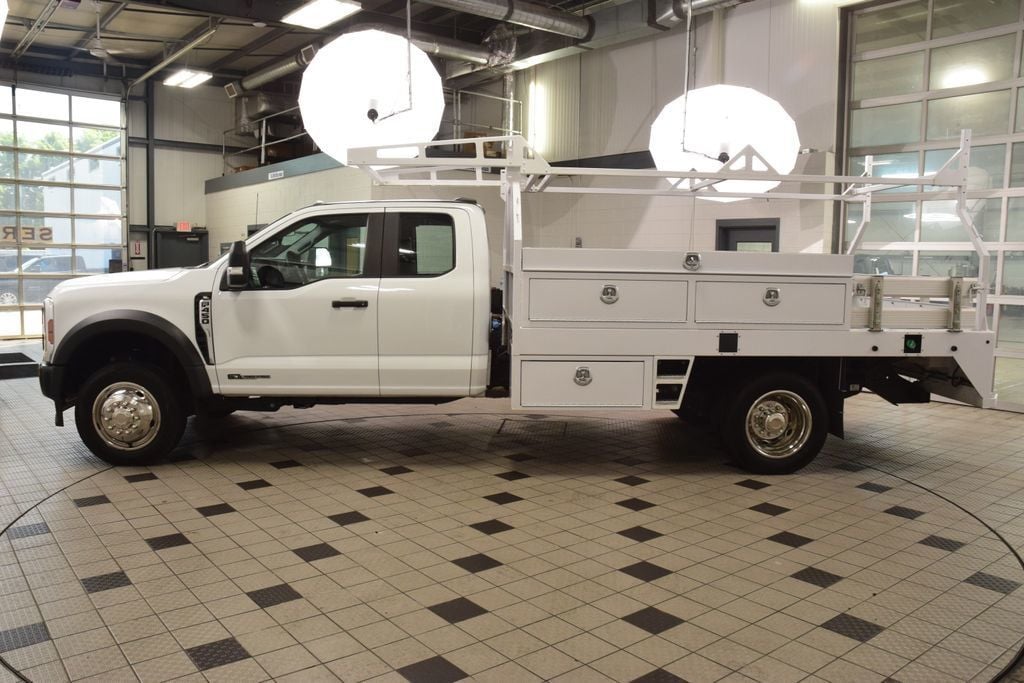 2024 Ford Super Duty F-450 DRW Cab-Chassis F450 SUPERCAB 4X4 * POWERSTROKE * CONCRETE BODY * LIKE NEW! - 23032709 - 2