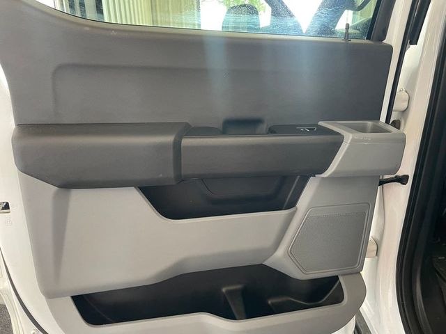2024 Ford Super Duty F-450 DRW Cab-Chassis XL - 23055471 - 8