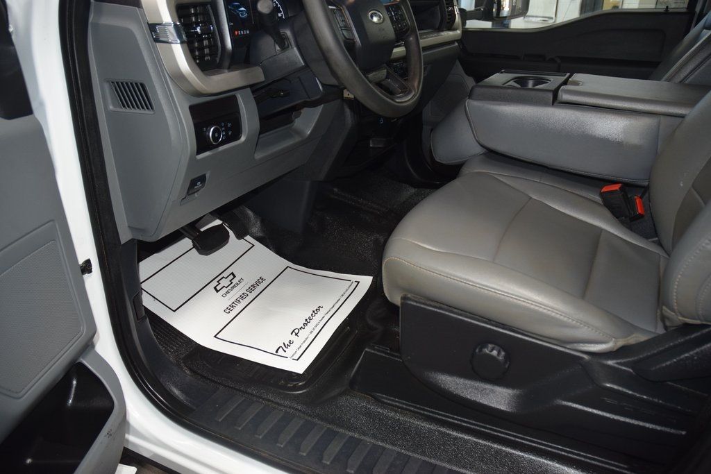 2024 Ford Super Duty F-550 DRW F550 CREW 4X4 * POWERSTROKE * CONCRETE BODY W/ AUX TANK - 22987555 - 29