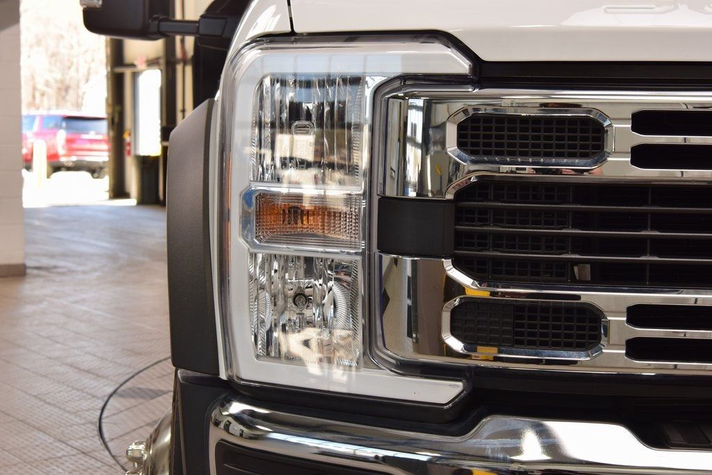 2024 Ford Super Duty F-550 DRW F550 CREW 4X4 * POWERSTROKE * CONCRETE BODY W/ AUX TANK - 22987555 - 5