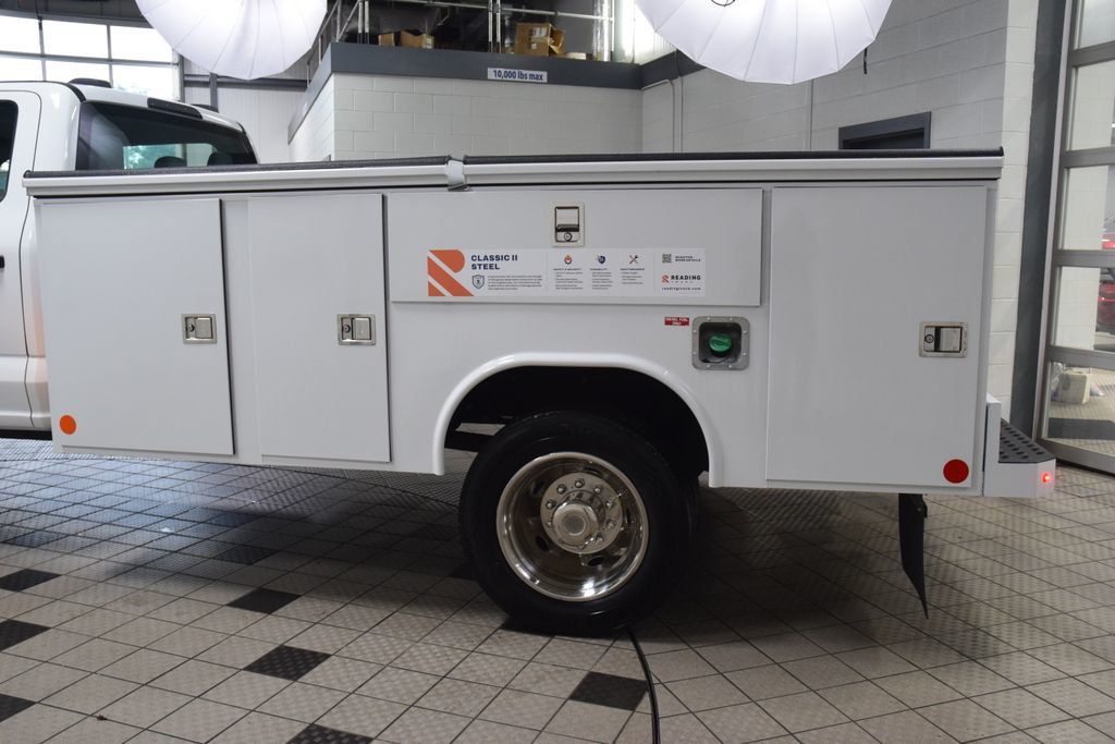 2024 Ford Super Duty F-550 DRW F550 CREW * POWERSTROKE * 11' READING UTILITY W/ FLIP TOPS - 23058607 - 40