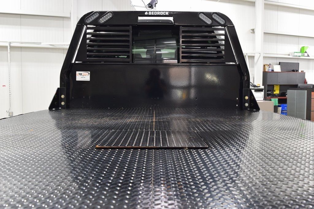 2024 Ford Super Duty F-550 DRW F550 CREW XLT 4X4 * POWERSTROKE * 11' FLATBED * 1 OWNER - 22988342 - 15